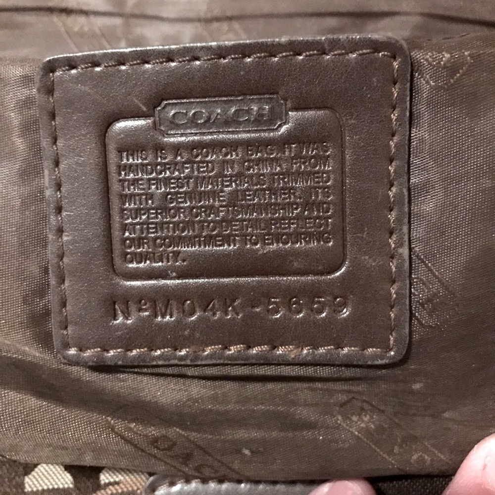 Authentic Coach Handbag 👜 - Picture 2 of 5